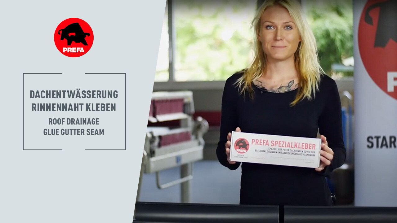 Miniatyrbild för YouTube-videon från PREFA Academy-kanalen ”Limmning av rännskarven”