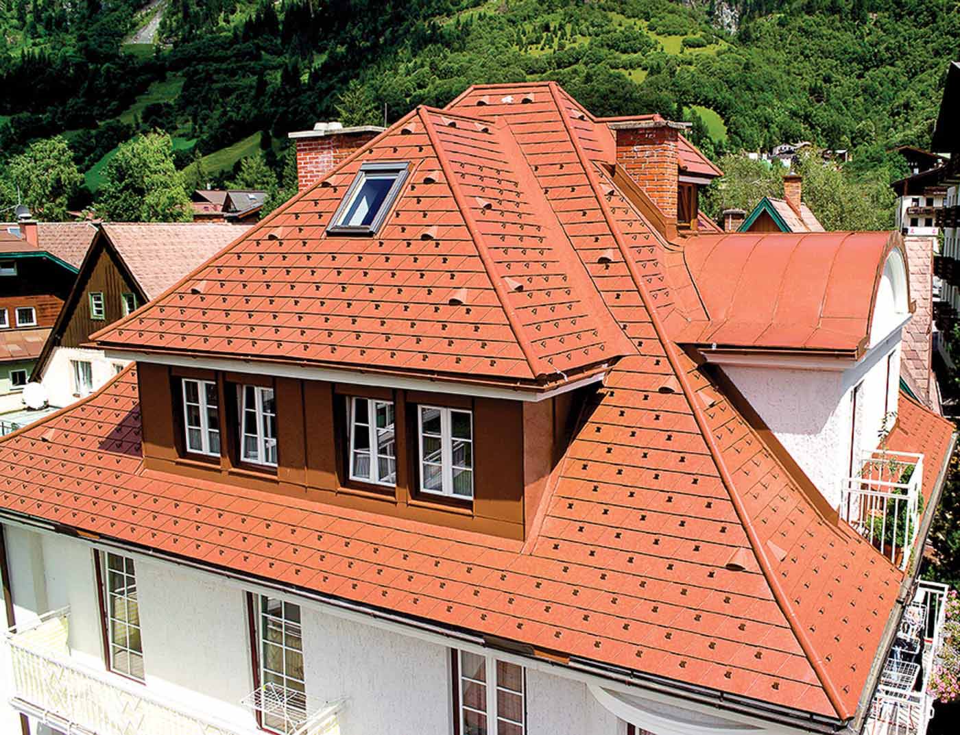 Referensobjekt PREFA Taksystem Takshingel 04 P.10 tegelröd