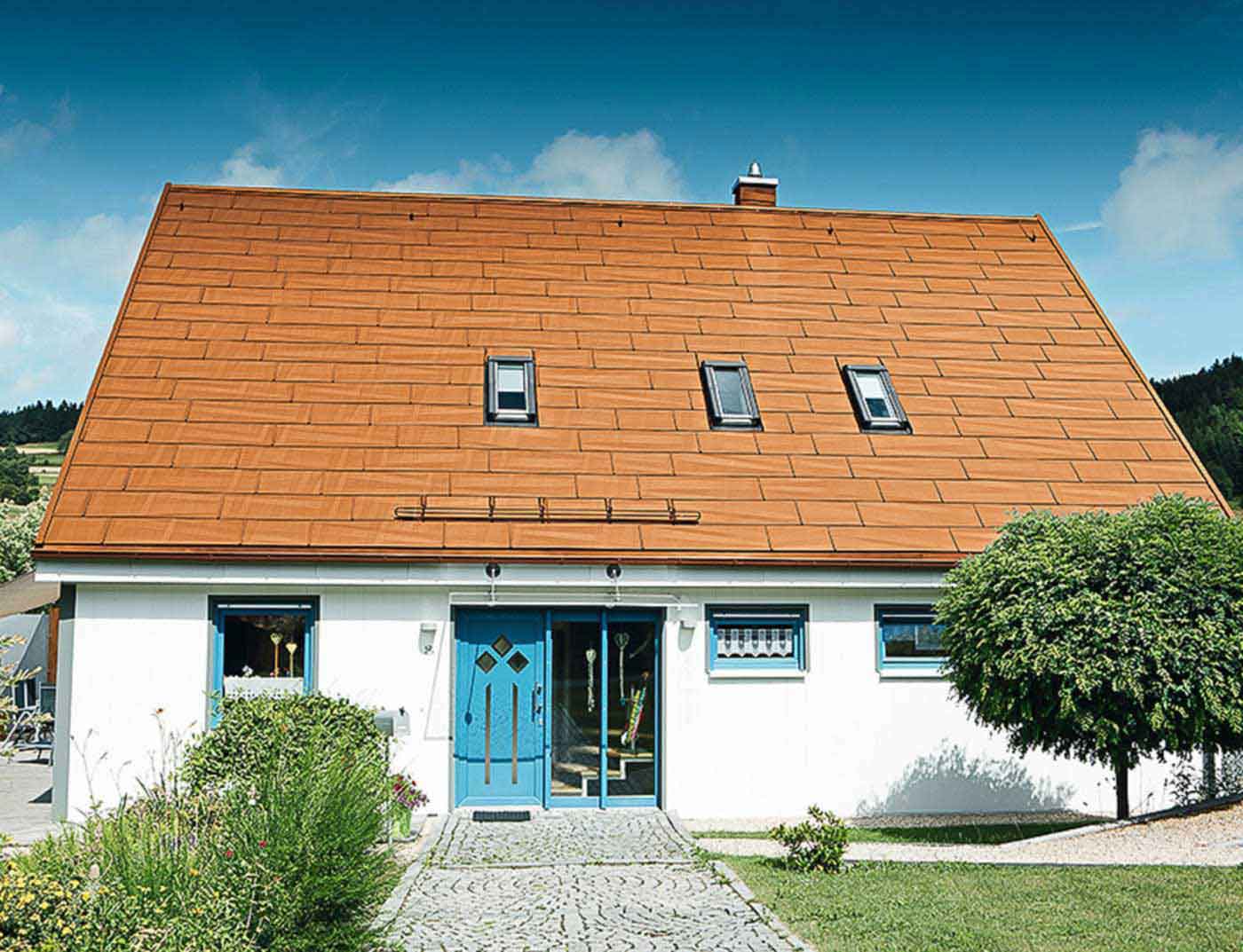 Referensobjekt PREFA Taksystem Takpanel FX.12 04 P.10 tegelröd