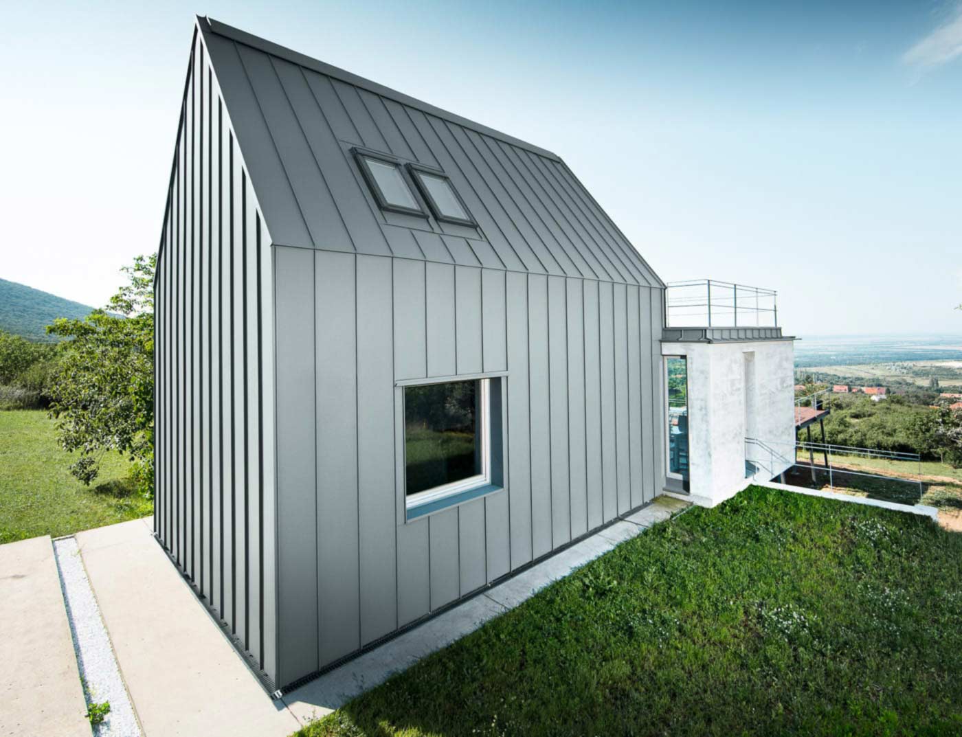 Referensobjekt PREFA Taksystem Taksystem Prefalz ® 07 P.10 ljusgrå